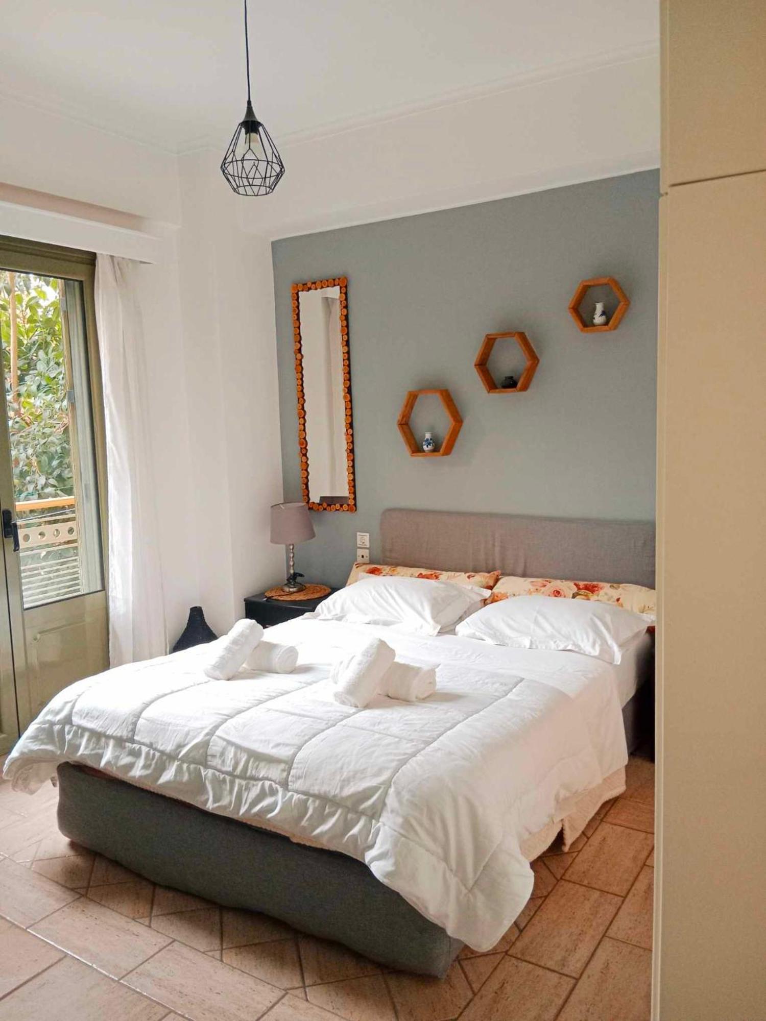 Lazarus 2Bd Apartment In The Center パトラ エクステリア 写真