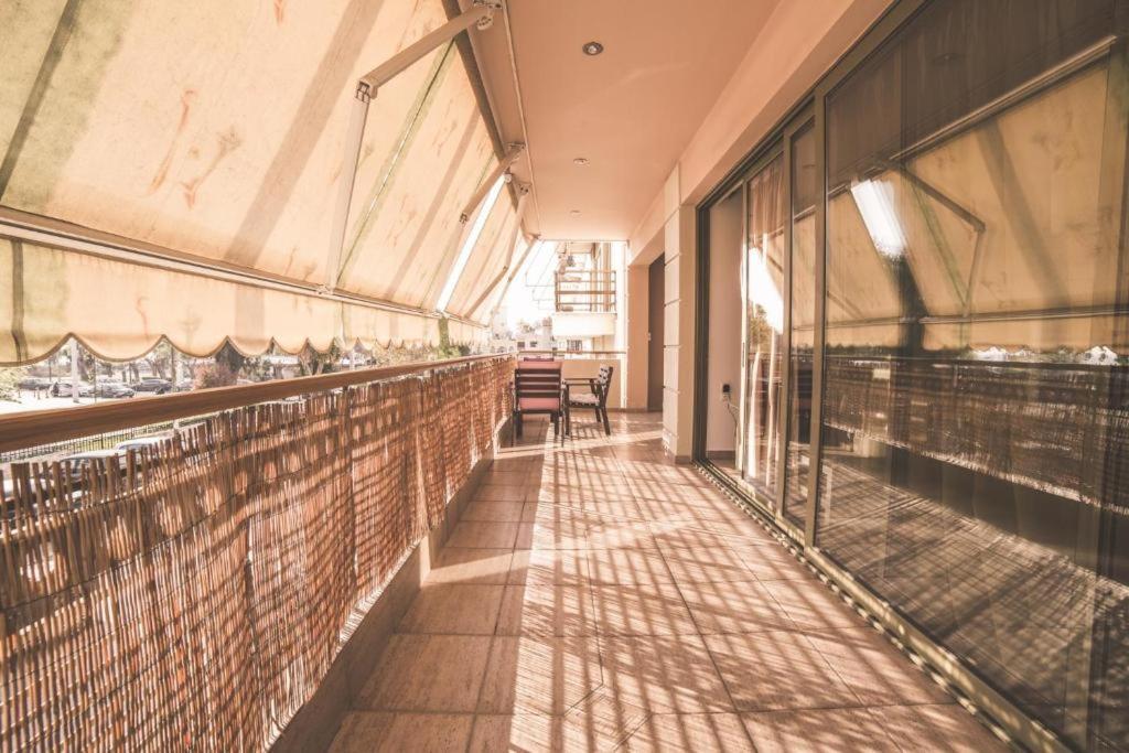 Lazarus 2Bd Apartment In The Center パトラ エクステリア 写真