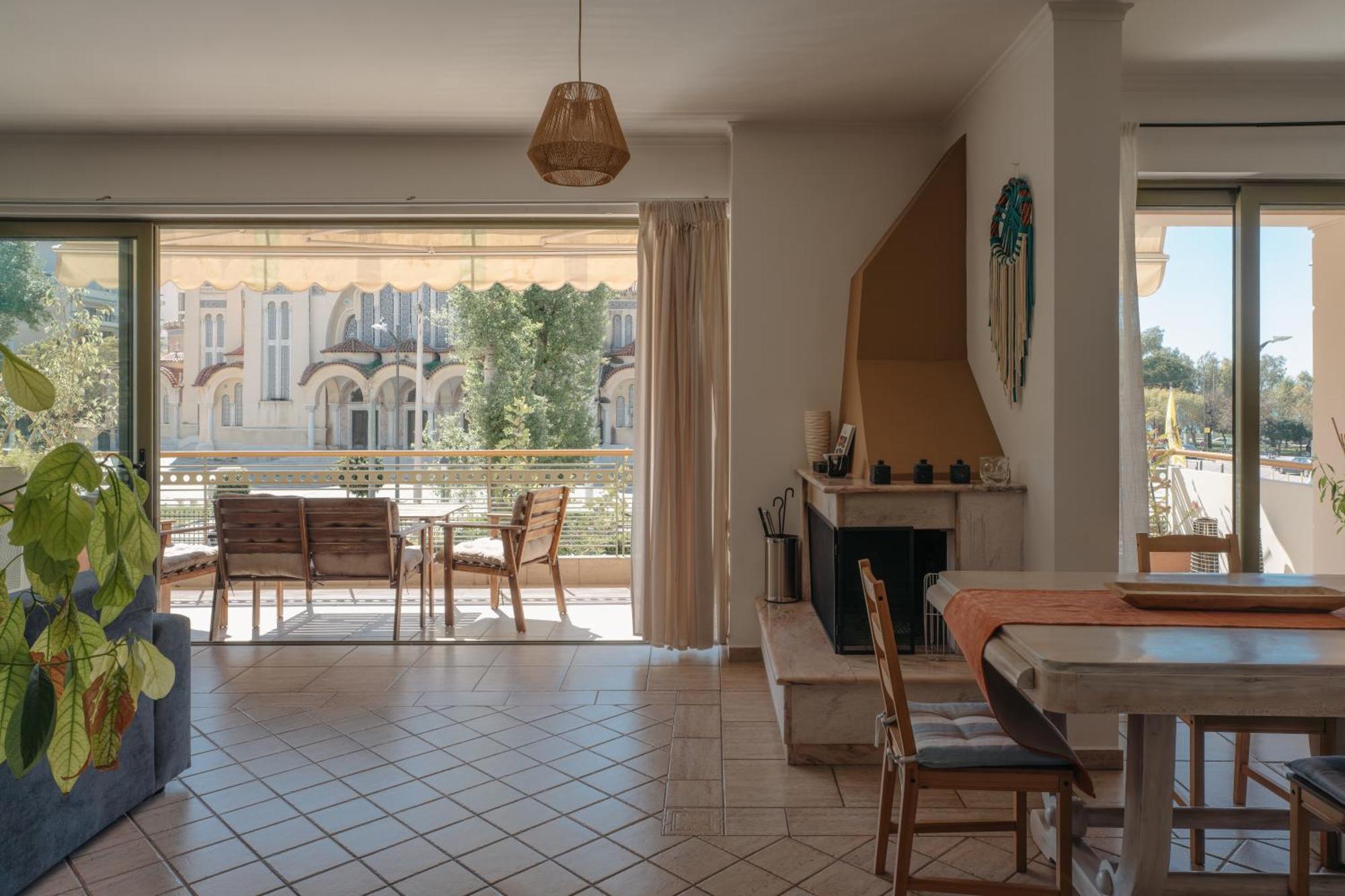 Lazarus 2Bd Apartment In The Center パトラ エクステリア 写真