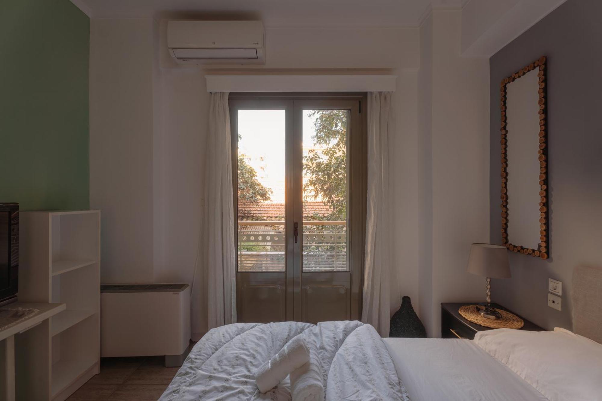 Lazarus 2Bd Apartment In The Center パトラ エクステリア 写真