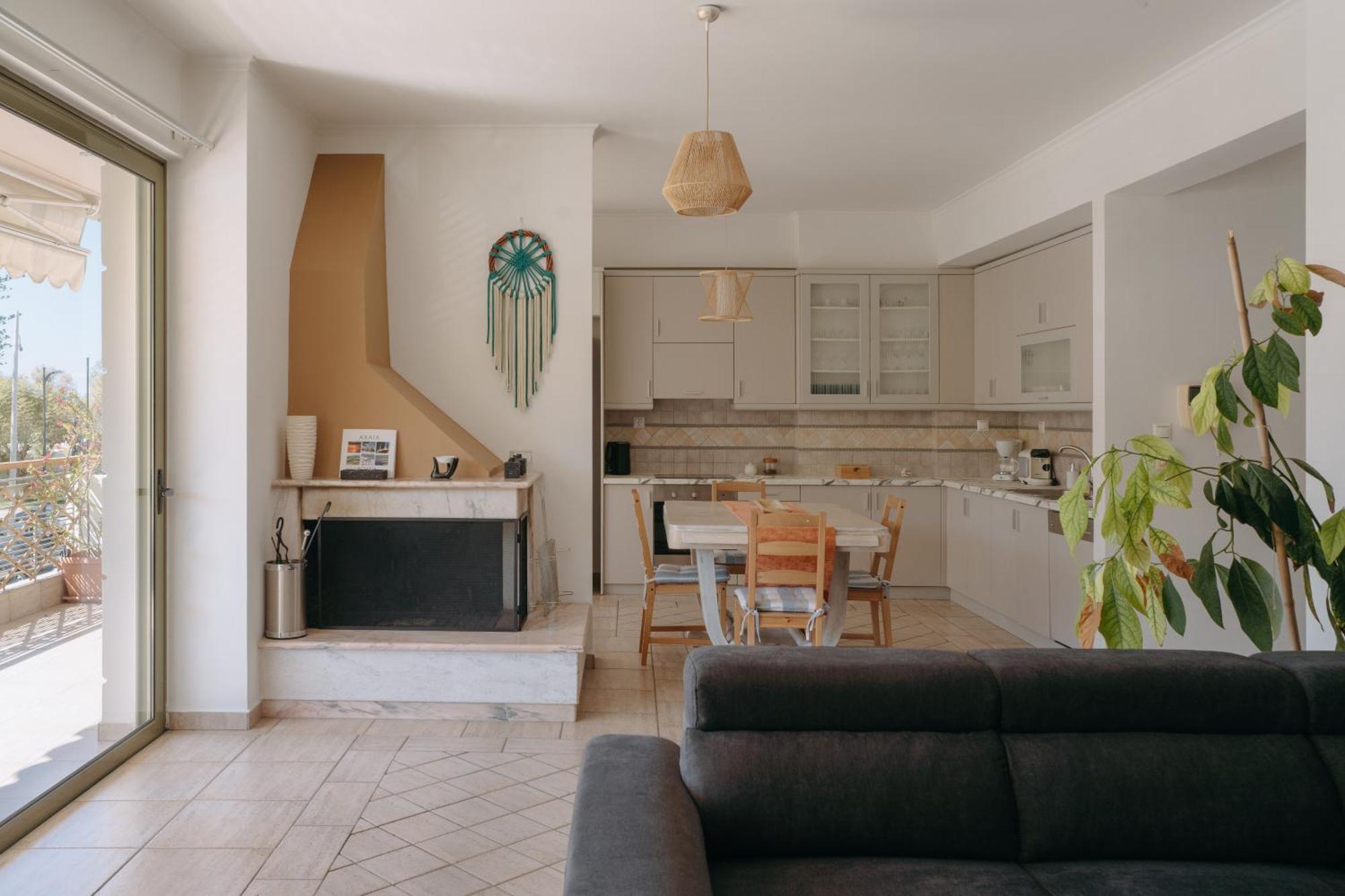 Lazarus 2Bd Apartment In The Center パトラ エクステリア 写真